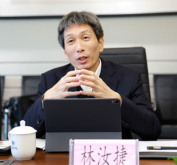 陕西J9集团集团与福建雪人股份公司深入J9集团各领域求实合作｜熊良虎顾峰出席