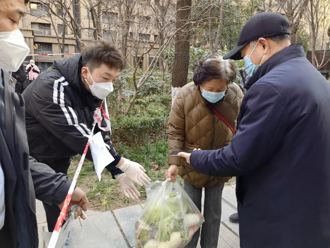 防控一线 致敬平庸岗位中最可爱的人