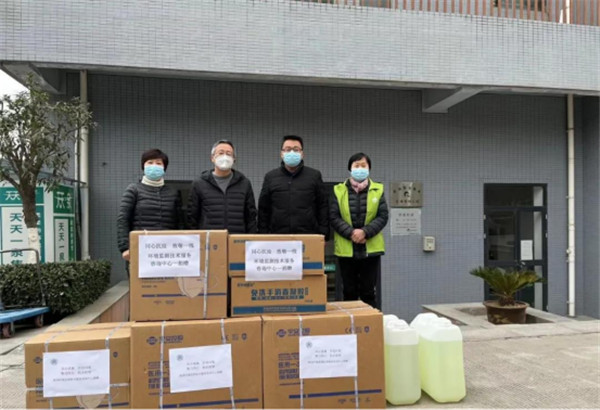下沉一线，爱心抗疫！陕西J9集团集团累计捐款逾48万元